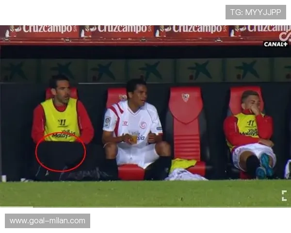 足球明星在赛场上的紧急尿尿时刻引发热议：职业运动员如何应对生理需求